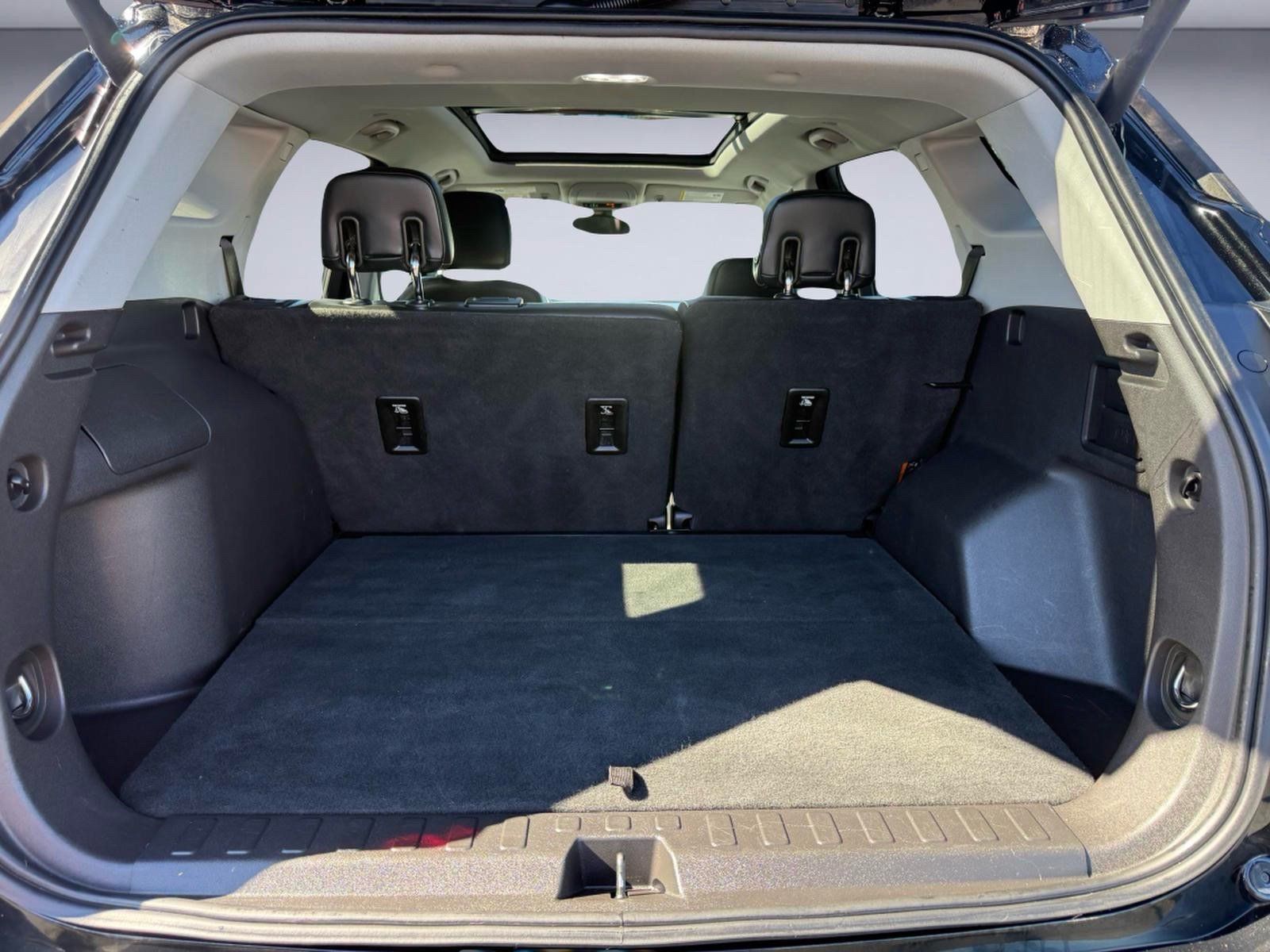 Used 2018 GMC Terrain SLT w/ Preferred Package AWD/4WD image 8