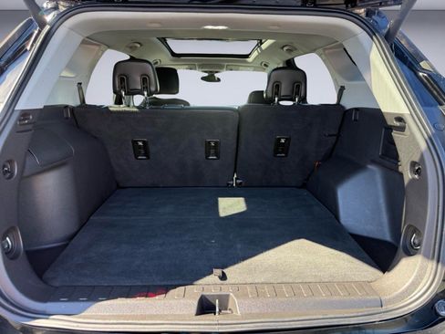 Used 2018 GMC Terrain SLT w/ Preferred Package AWD/4WD image 8