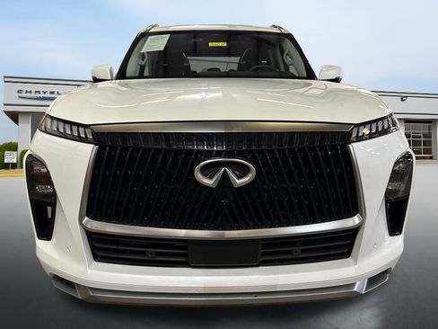 Used 2025 INFINITI QX80 Sensory image 8