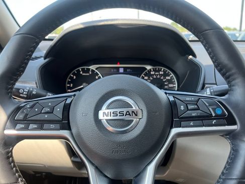 Used 2022 Nissan Altima 2.5 SL FWD image 43