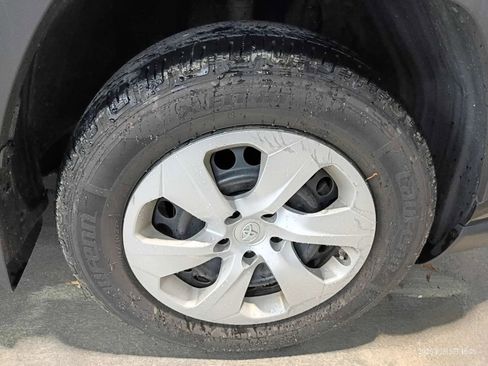 Used 2019 Toyota RAV4 LE image 24