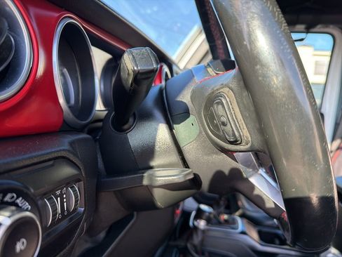 Used 2018 Jeep Wrangler Unlimited Rubicon image 52