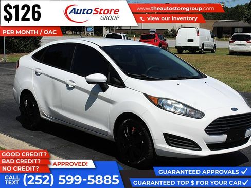 Used 2018 Ford Fiesta S FWD image 4