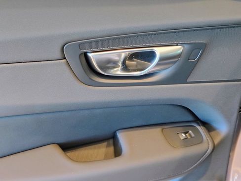 New 2026 Volvo XC60 B5 Ultra w/ Climate Package AWD/4WD image 14