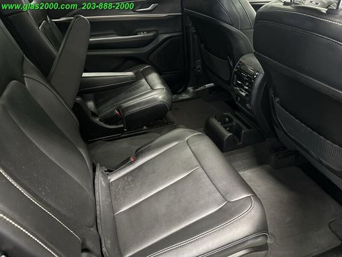 Used 2023 Jeep Grand Cherokee L Limited AWD/4WD image 10