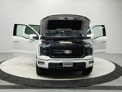 Used 2024 Ford F150 Lariat AWD/4WD image 11