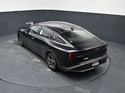 Used 2025 Kia K4 LXS image 38