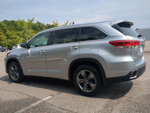 Used 2018 Toyota Highlander Limited Platinum AWD/4WD image 6
