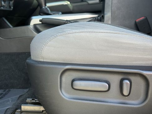 Used 2020 Toyota Tacoma SR5 image 22