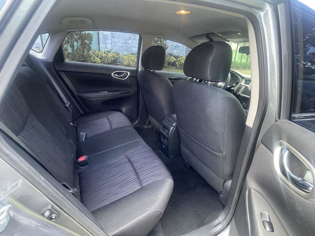 Used 2019 Nissan Sentra SV FWD image 11