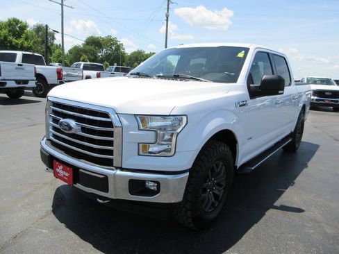 Used 2017 Ford F150 XLT w/ Equipment Group 302A Luxury AWD/4WD image 13