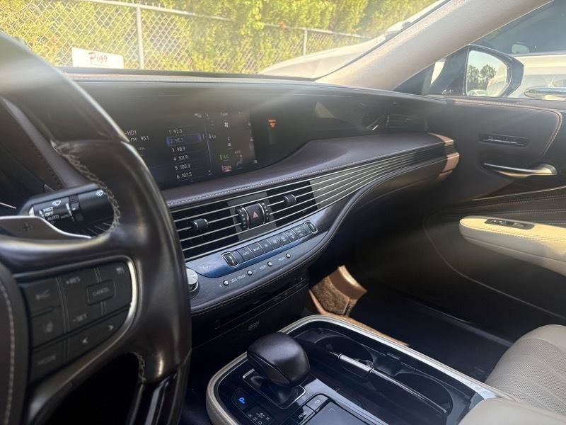 Used 2018 Lexus LS 500 w/ Interior Upgrade Package RWD image 14