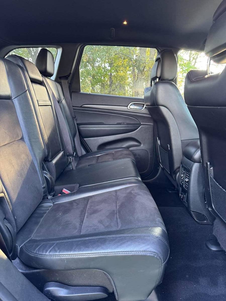 Used 2021 Jeep Grand Cherokee Laredo X RWD image 18