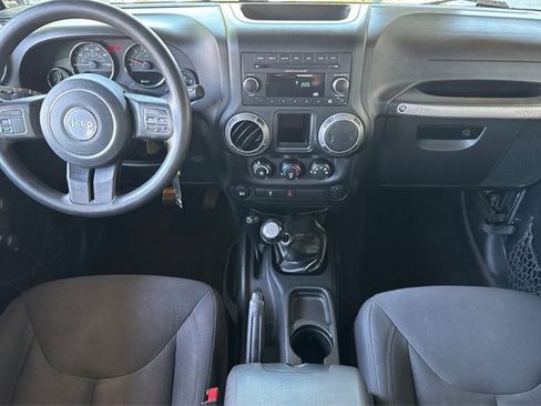 Used 2017 Jeep Wrangler Unlimited Sport image 13