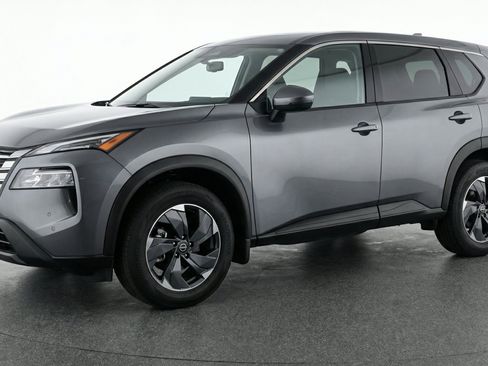 Used 2025 Nissan Rogue SV AWD/4WD image 3