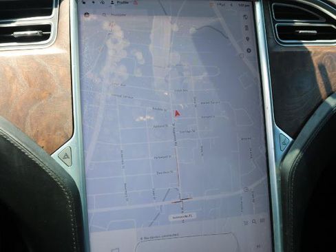Used 2016 Tesla Model X Performance AWD/4WD image 14