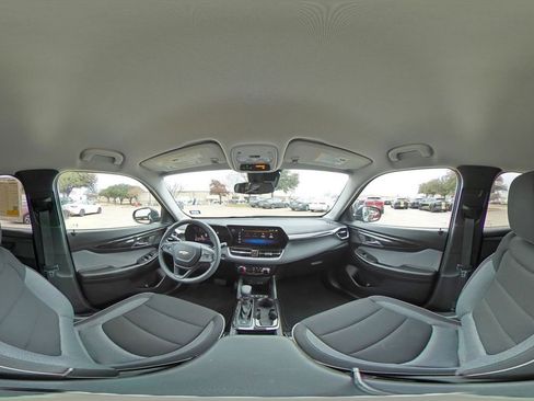 Used 2025 Chevrolet TrailBlazer LT image 42