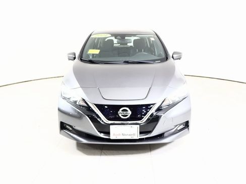 Used 2021 Nissan Leaf SV w/ SV Technology Package image 9