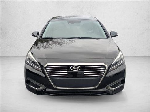Used 2017 Hyundai Sonata Limited image 2