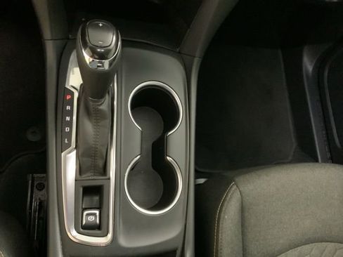 Used 2021 Chevrolet Equinox LT FWD image 20