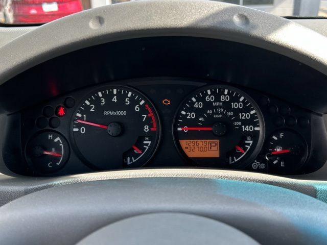 Used 2015 Nissan Frontier SV w/ SV Value Truck Package RWD image 31