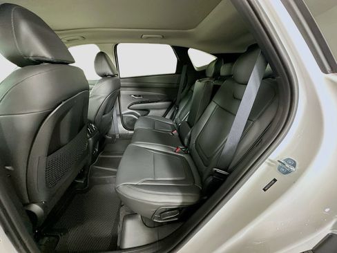 New 2026 Hyundai Tucson Limited FWD image 17