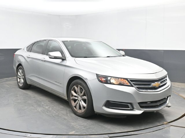 Used 2016 Chevrolet Impala LT FWD image 2