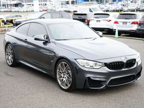 Used 2017 BMW M4 Competition image 7