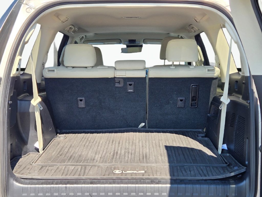 Used 2023 Lexus GX 460 Luxury w/ Accessory Package AWD/4WD image 8