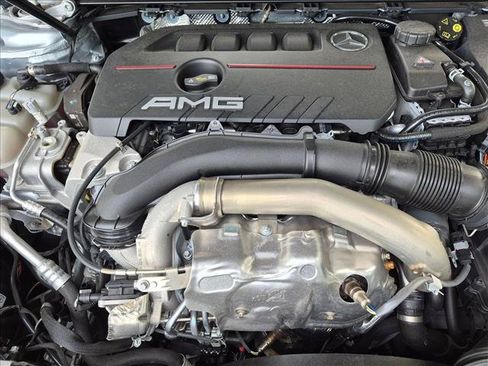 Used 2025 Mercedes-Benz GLB 35 AMG 4MATIC image 20