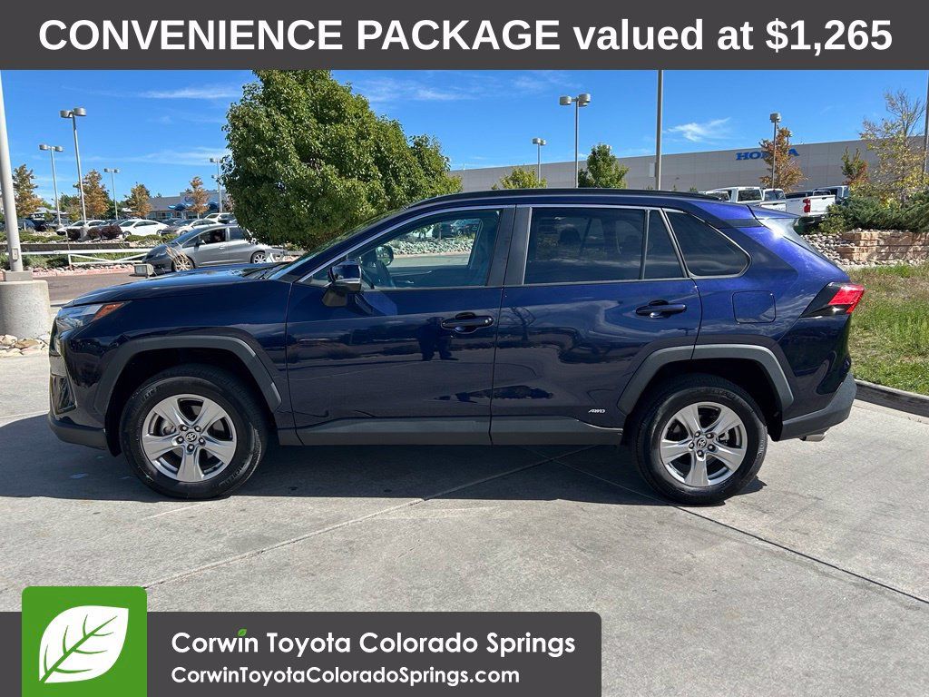 Used 2025 Toyota RAV4 XLE w/ Convenience Package AWD/4WD image 5
