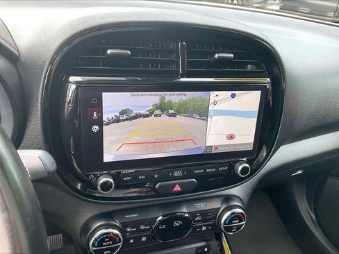 Used 2023 Kia Soul GT-Line FWD image 16