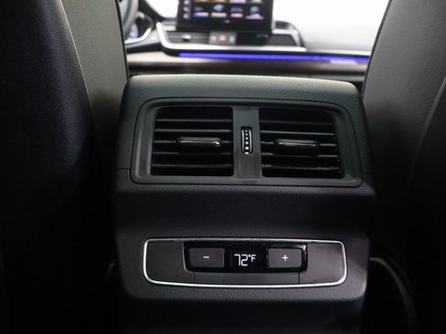 Certified 2025 Audi Q5 e Premium Plus w/ Premium Plus Package image 25