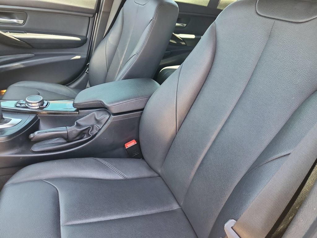 Used 2015 BMW 328i xDrive Wagon AWD/4WD image 14