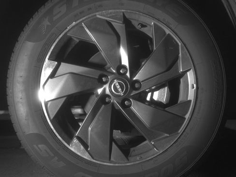 Used 2025 Nissan Rogue SV FWD image 13