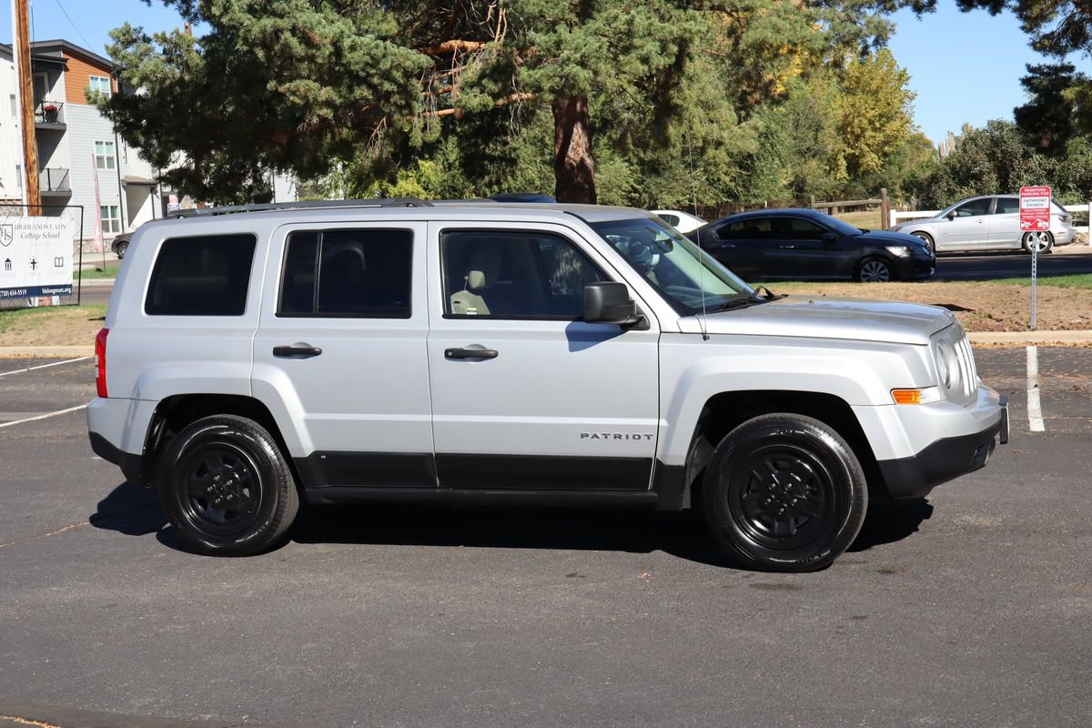 Used 2014 Jeep Patriot Sport FWD image 2