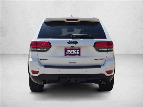 Used 2018 Jeep Grand Cherokee Trailhawk AWD/4WD image 7