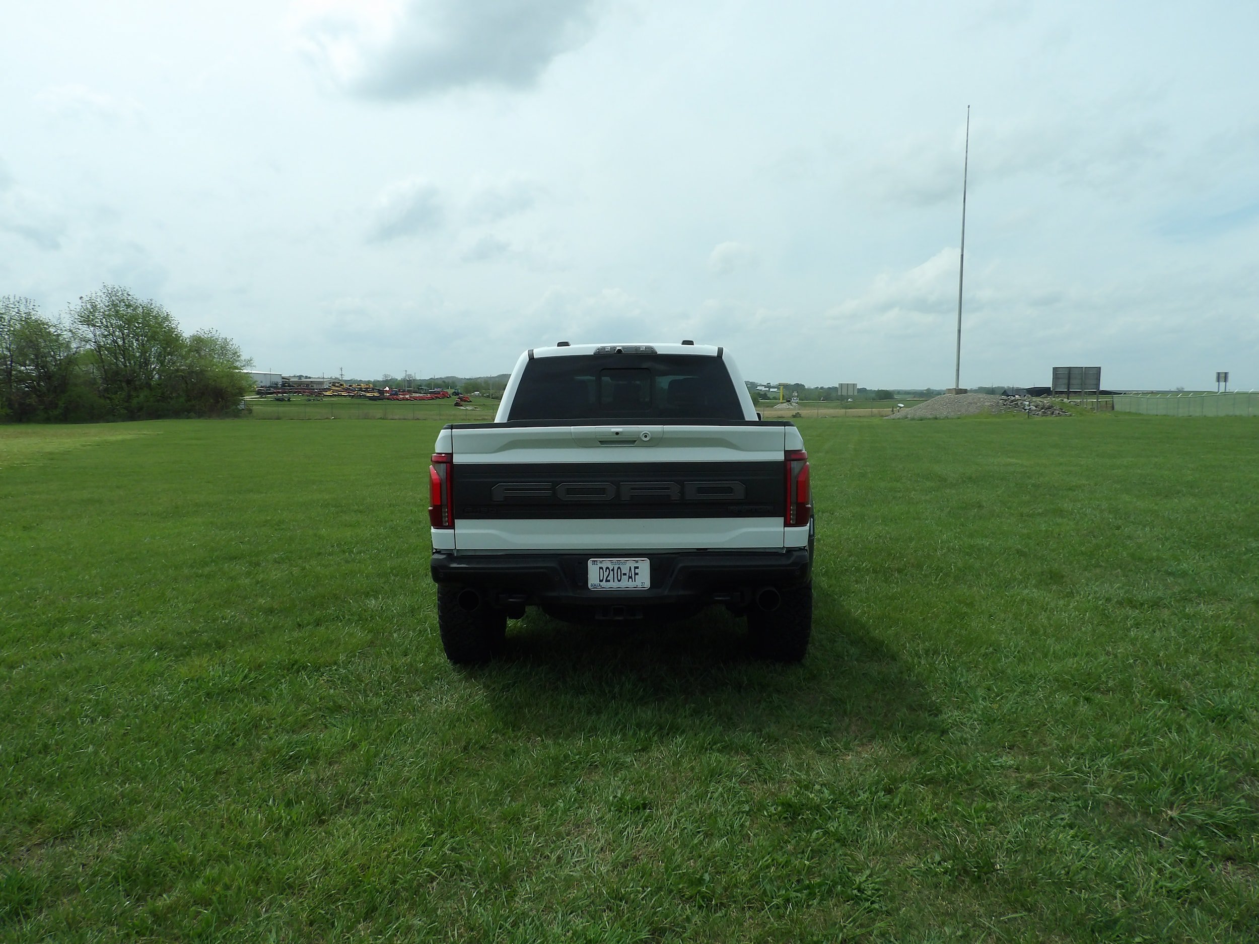 Used 2025 Ford F150 Raptor AWD/4WD image 7