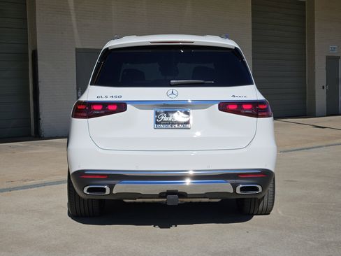 Certified 2025 Mercedes-Benz GLS 450 4MATIC image 7