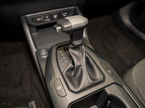 New 2025 Kia K4 LXS image 11