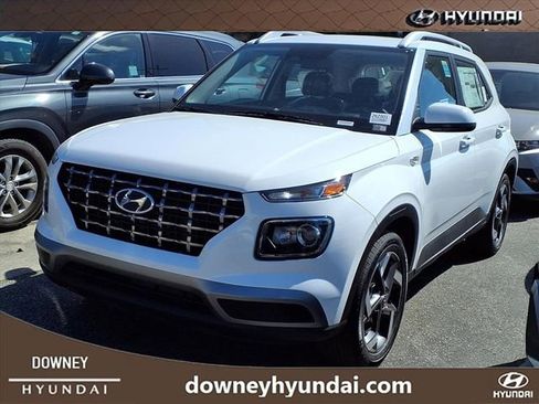 New 2026 Hyundai Venue SEL FWD image 1