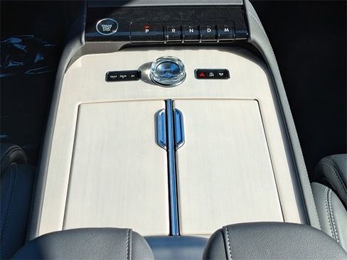 New 2025 Lincoln Navigator Reserve w/ Jet Appearance Package image 18