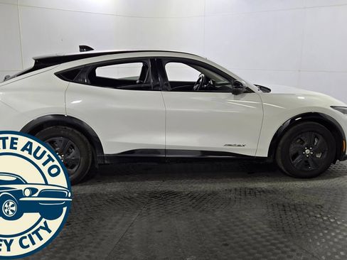 Used 2022 Ford Mustang Mach-E California Route 1 AWD/4WD image 17