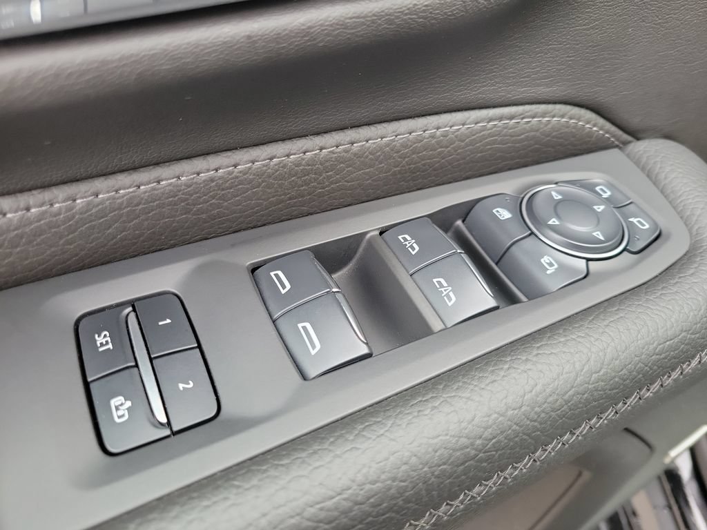 Certified 2024 GMC Yukon Denali w/ Advanced Technology Package AWD/4WD image 20