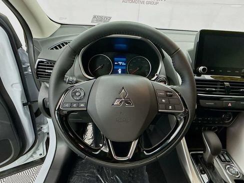 Used 2024 Mitsubishi Eclipse Cross AWD image 12