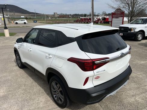 Used 2021 Kia Seltos LX image 20