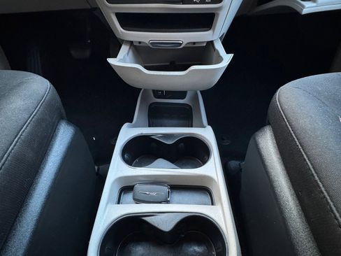 Used 2017 Chrysler Pacifica LX image 23