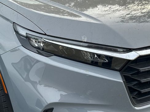 Used 2024 Honda CR-V LX image 8