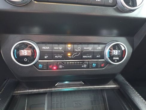 Used 2021 Ford Expedition Limited image 30