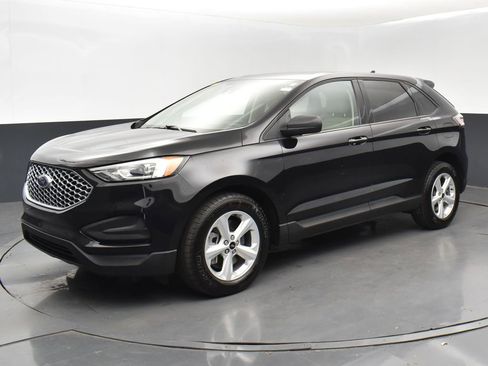 Used 2024 Ford Edge SE image 1